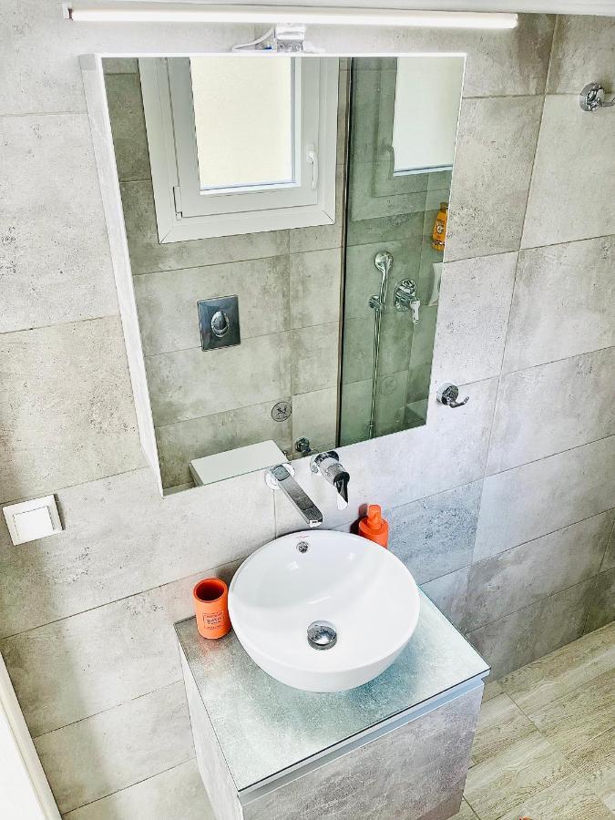 Genius Loci Apartment Кавала Екстериор снимка